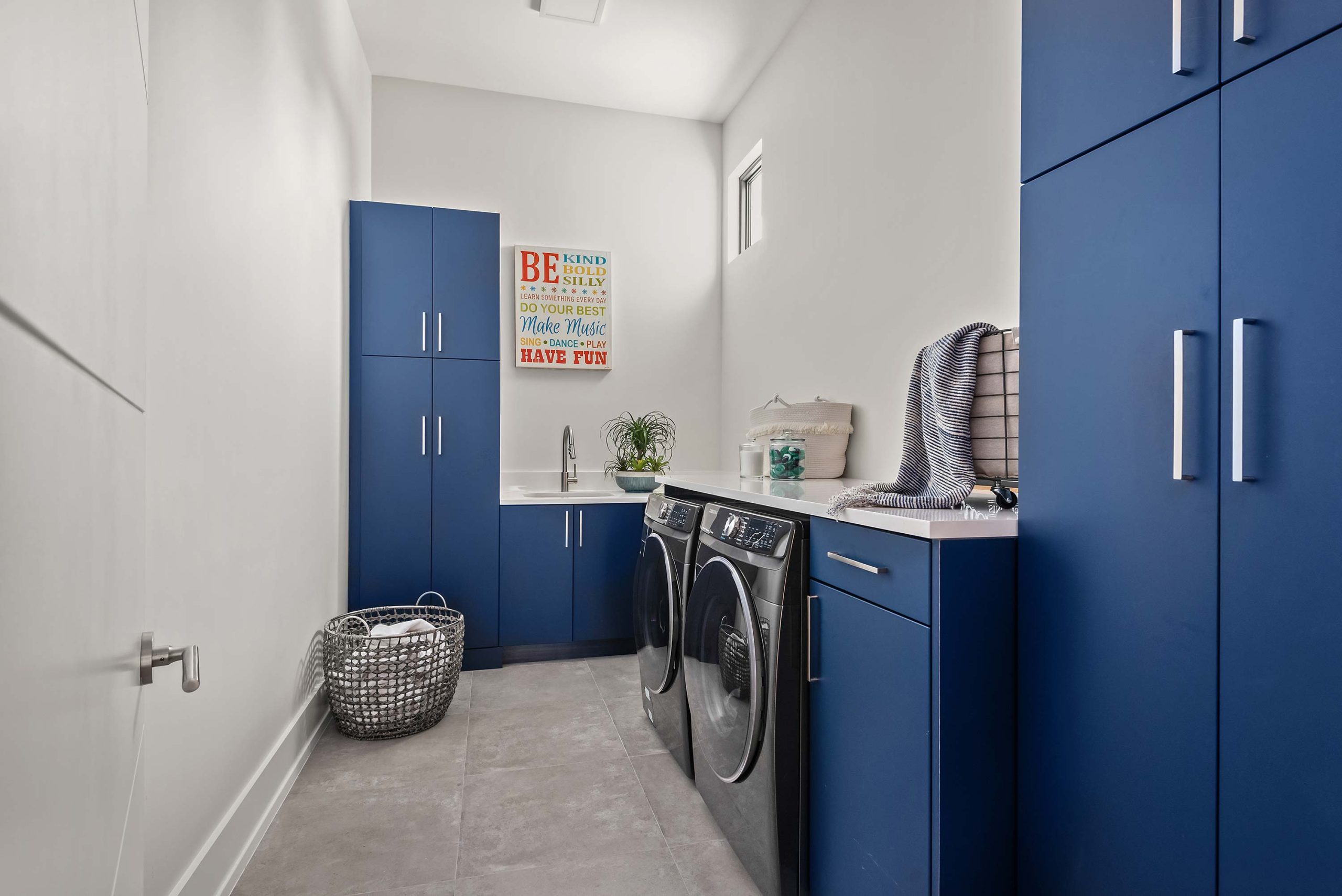 laundry-room-port-07