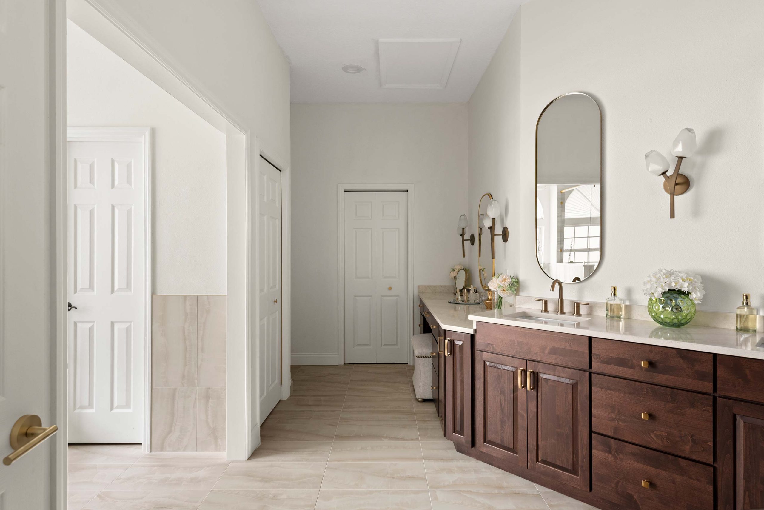 Ridgeway-Ave-port-01