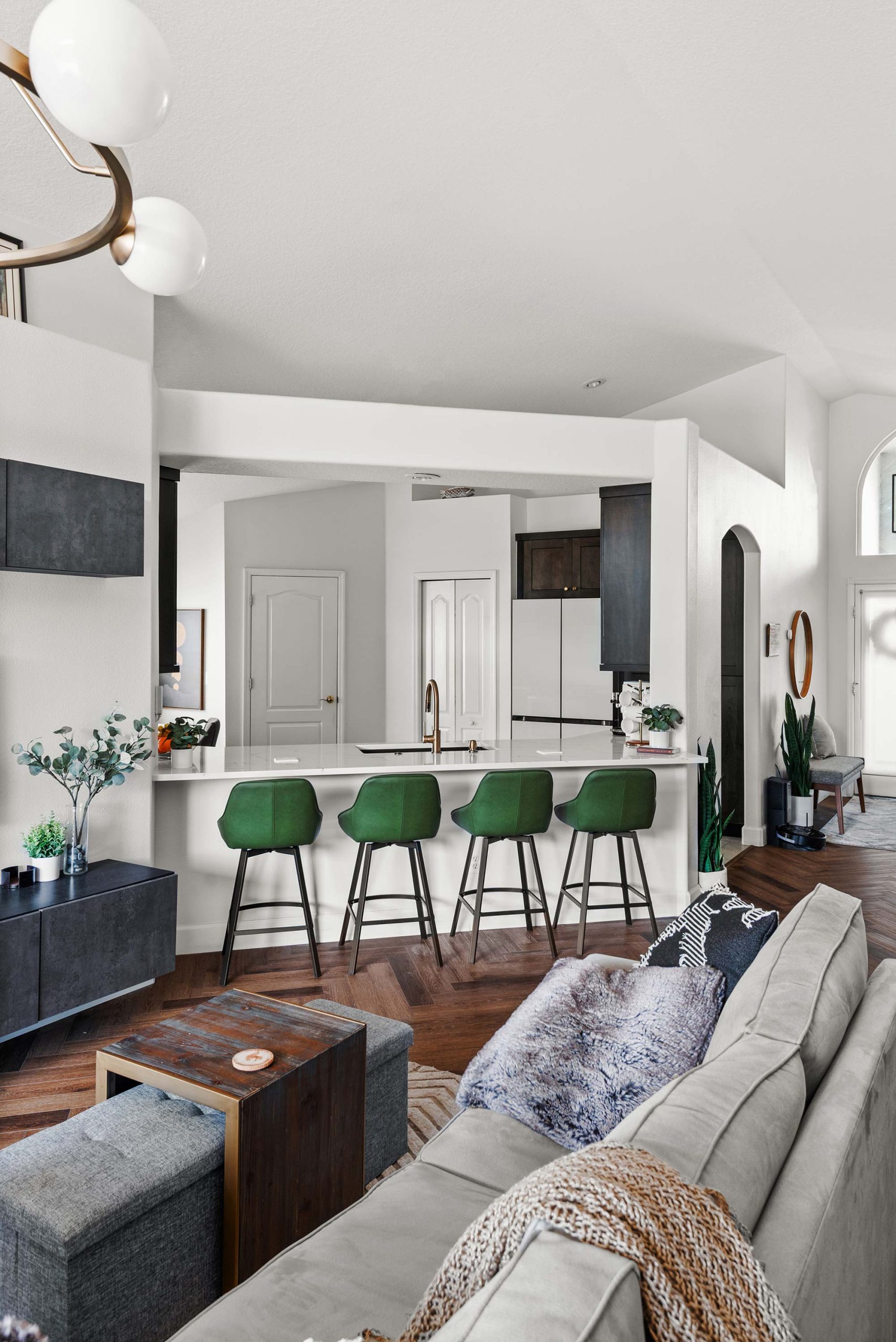 Wingate-Circle-port-00