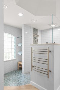 Glenwood-Oaks-Lane-bath-port-02