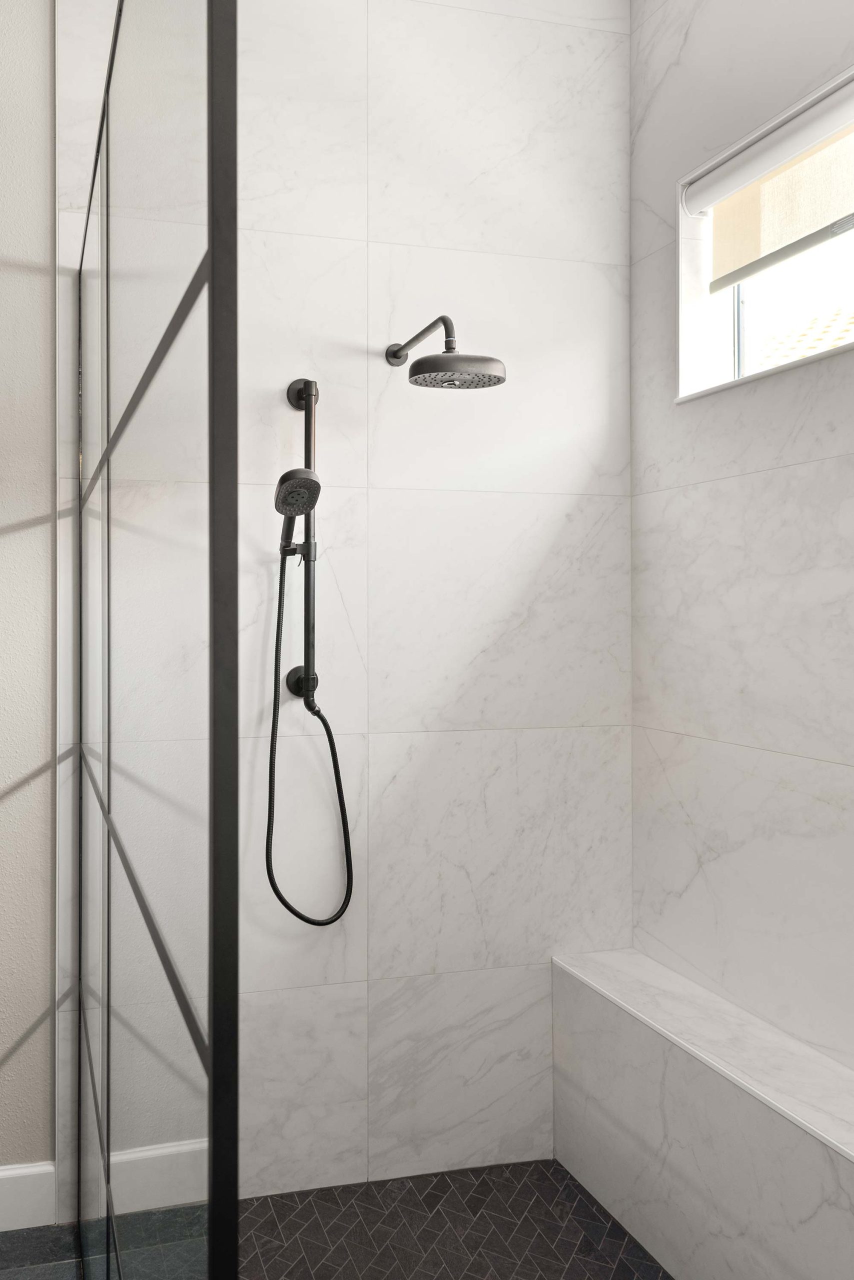 Lock-Street-bathroom-port-09