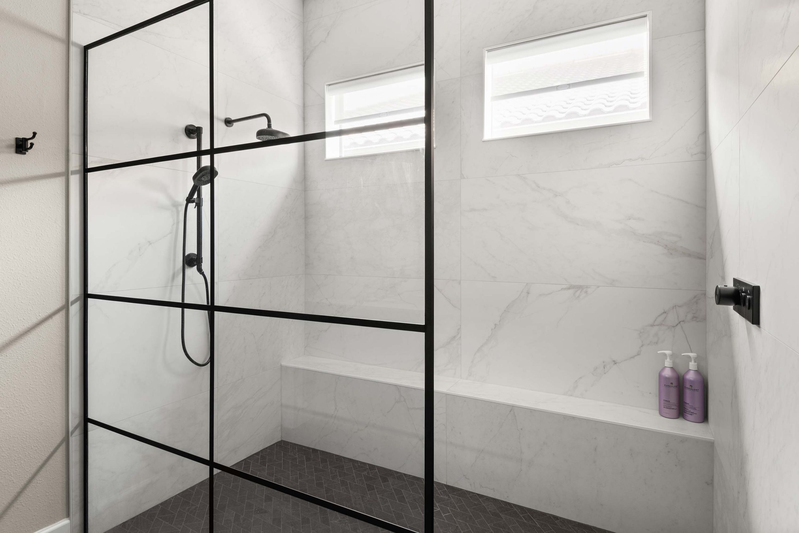 Lock-Street-bathroom-port-12