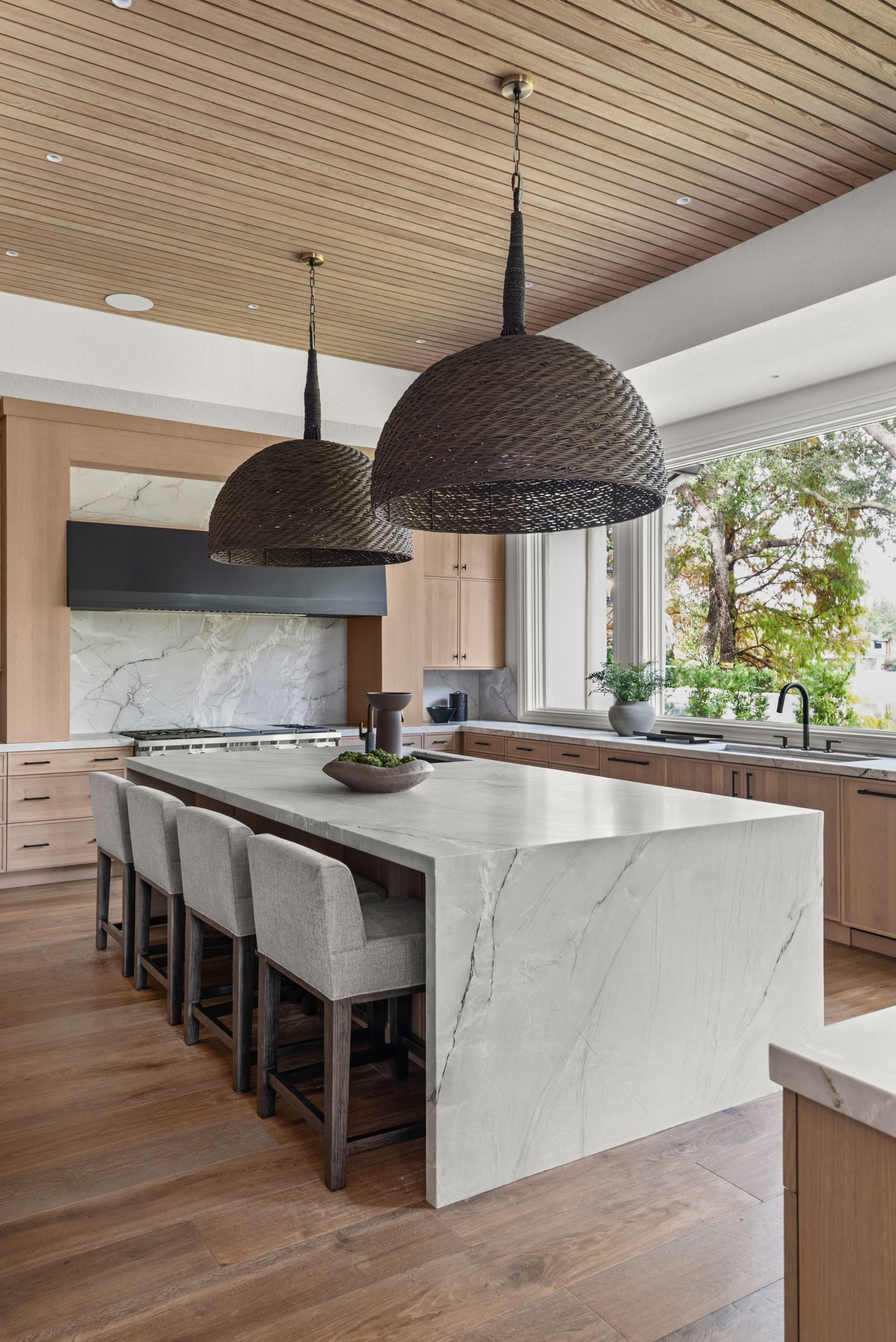 Palmetto-Grove-Lane-Whole-House-Portfolio-03-kitchen