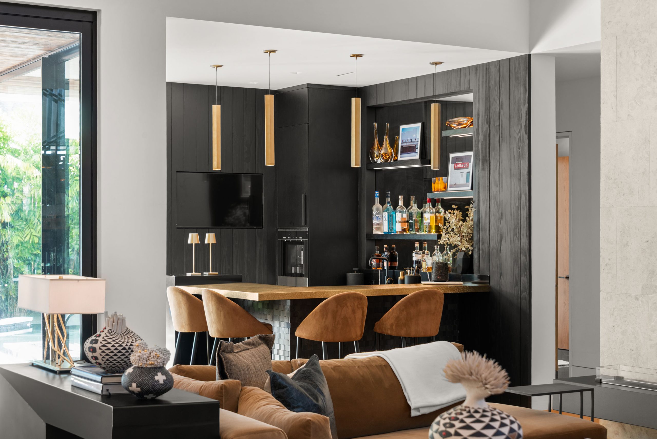 Winter-Park-Residence-Whole-House-Portfolio-01-bar