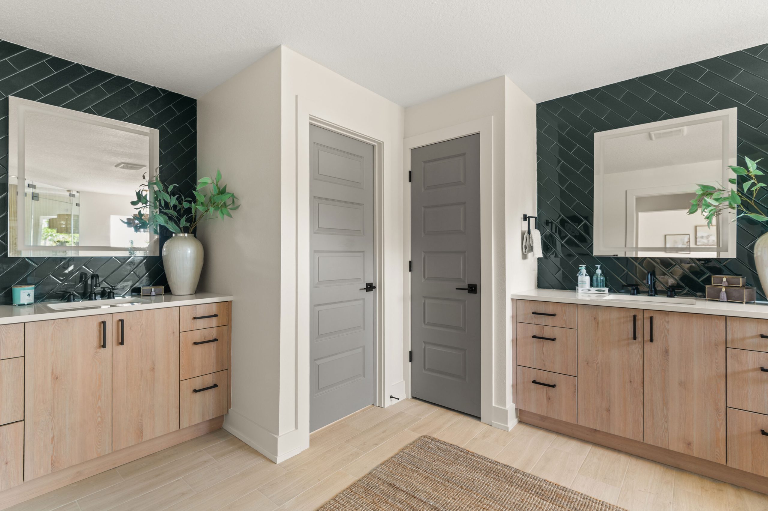 Sheriden-Ave-bathroom-portfolio-16